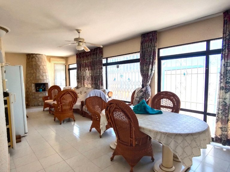 Villa for Sale in Torrevieja, Alicante 13