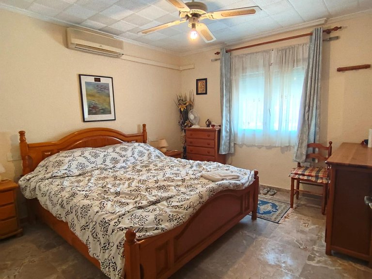 Villa for Sale in Torrevieja, Alicante 16