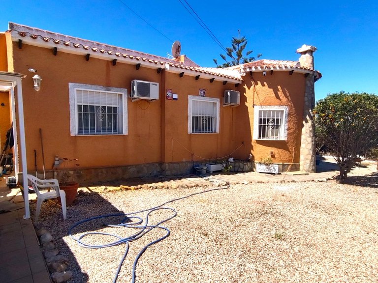 Villa for Sale in Torrevieja, Alicante 31