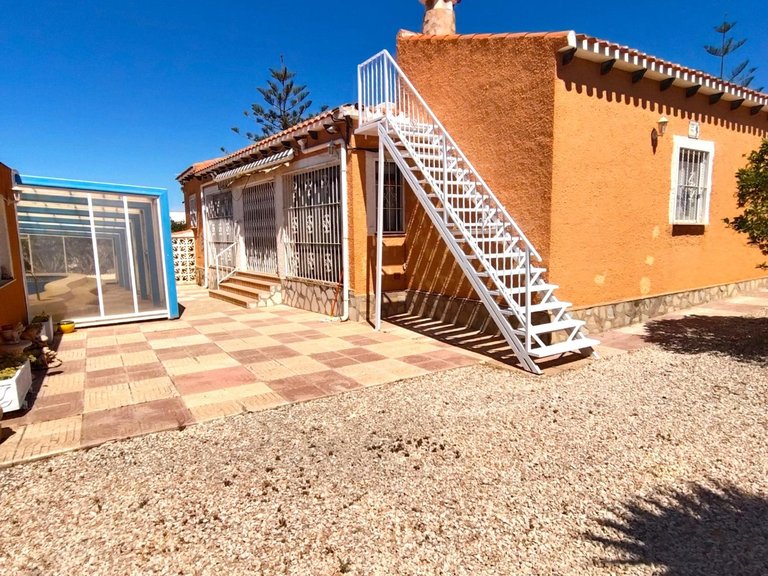 Villa for Sale in Torrevieja, Alicante 32