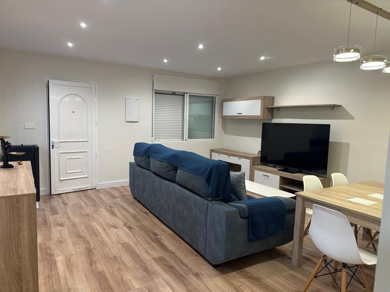 Villa for Weekly Rent in Torrevieja, Alicante 2