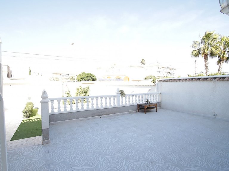 Villa for Weekly Rent in Torrevieja, Alicante 31