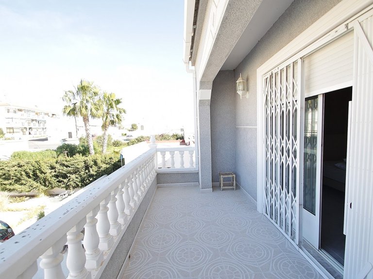 Villa for Weekly Rent in Torrevieja, Alicante 33