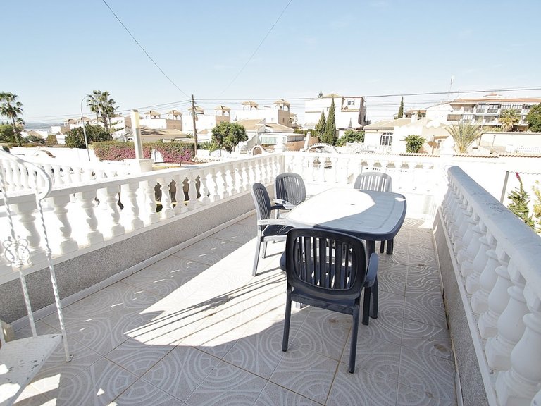 Villa for Weekly Rent in Torrevieja, Alicante 35