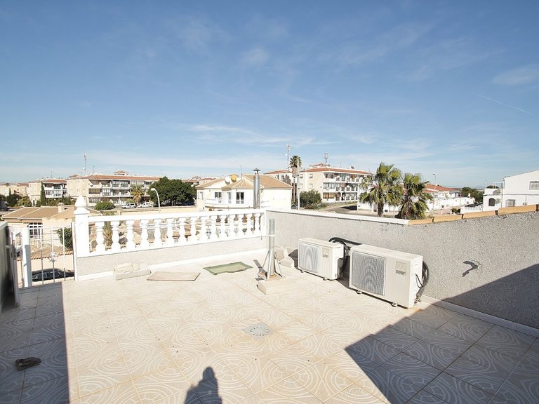 Villa for Weekly Rent in Torrevieja, Alicante 37