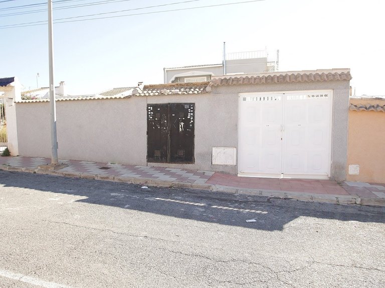 Villa for Weekly Rent in Torrevieja, Alicante 49