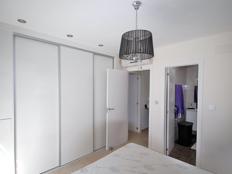 Villa for Weekly Rent in Torrevieja, Alicante 14