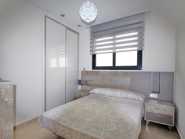 Villa for Weekly Rent in Torrevieja, Alicante 16