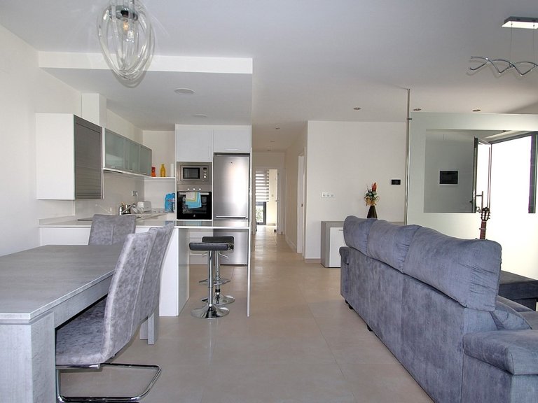 Villa for Weekly Rent in Torrevieja, Alicante 8
