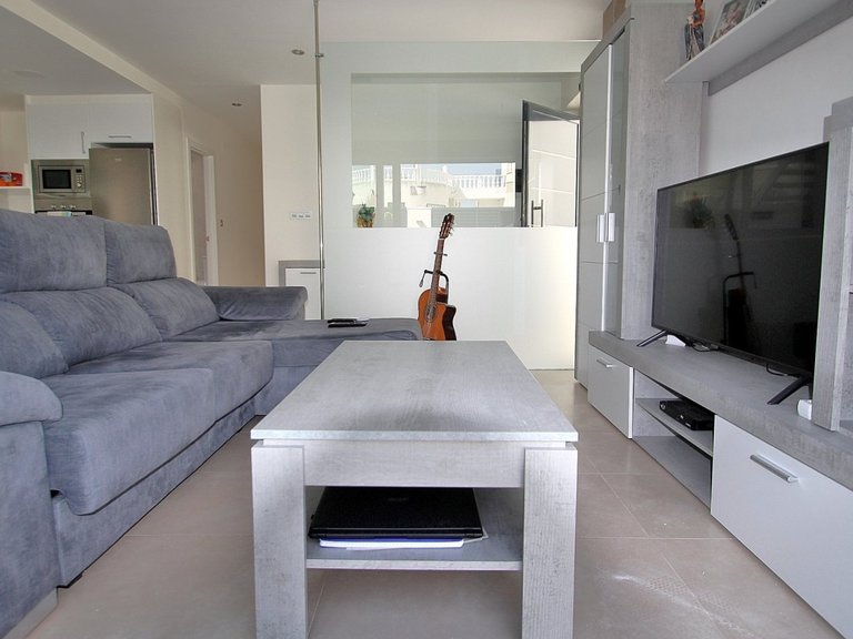 Villa for Weekly Rent in Torrevieja, Alicante 9