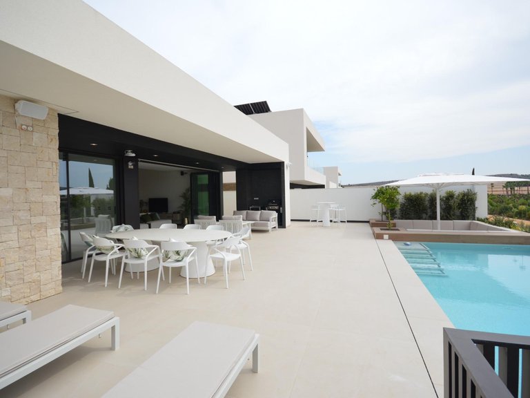 Villa for Sale in Inland Algorfa, Alicante 41