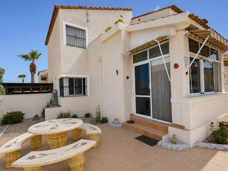 Villa for Sale in Algorfa, Alicante 2