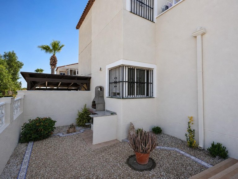 Villa for Sale in Algorfa, Alicante 23