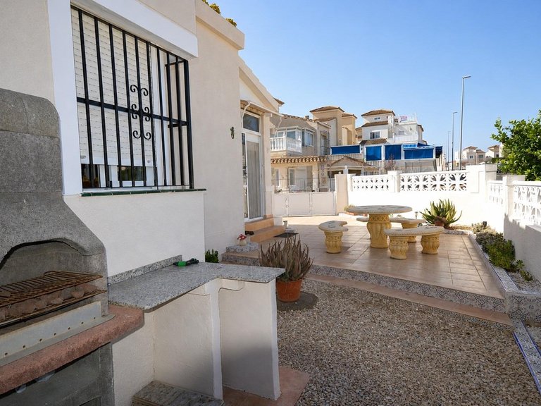 Villa for Sale in Algorfa, Alicante 26