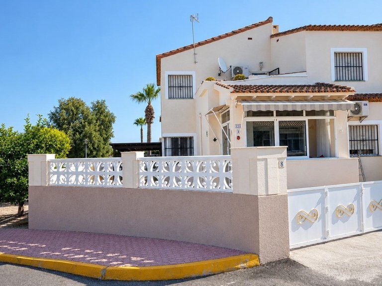 Villa for Sale in Algorfa, Alicante 30