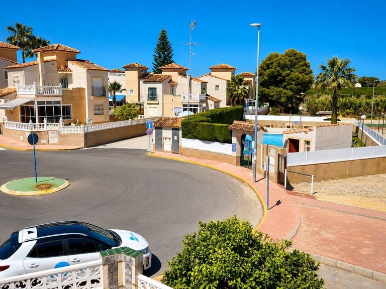 Villa for Sale in Algorfa, Alicante 31