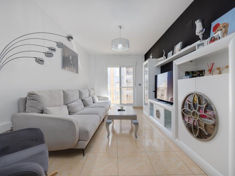 Apartment for Sale in Costa Blanca Torrevieja, Alicante 12