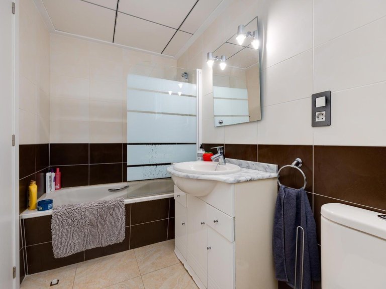 Apartment for Sale in Costa Blanca Torrevieja, Alicante 17