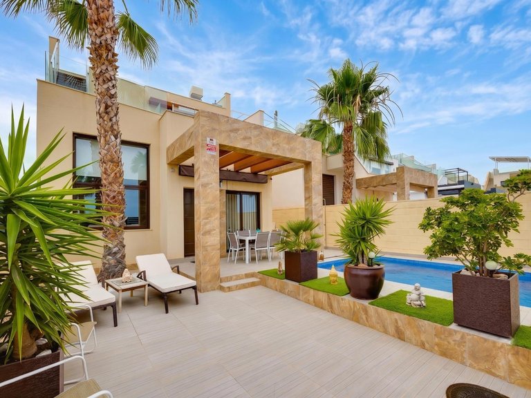 Villa for Sale in Costa Blanca Ciudad Quesada, Alicante 2