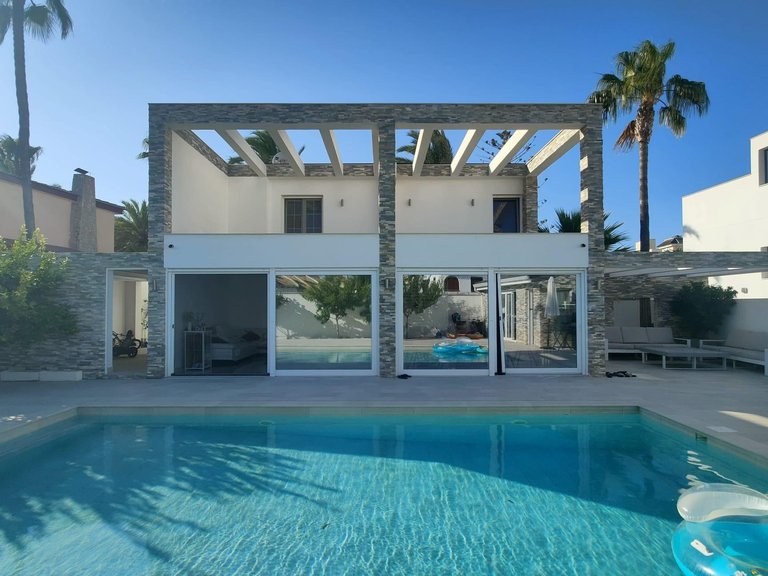 Villa for Sale in Costa Blanca Orihuela Costa, Alicante 1