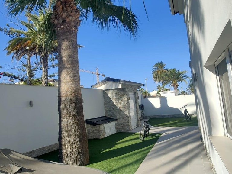 Villa for Sale in Costa Blanca Orihuela Costa, Alicante 6