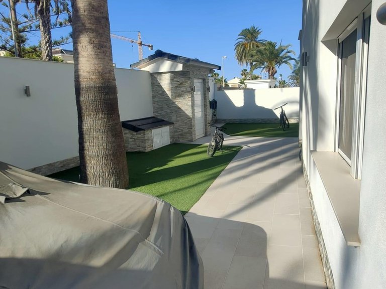 Villa for Sale in Costa Blanca Orihuela Costa, Alicante 7