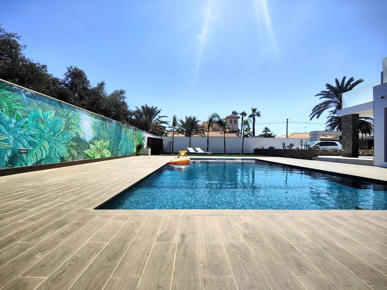 Villa for Sale in Costa Blanca Cabo Roig, Alicante 2