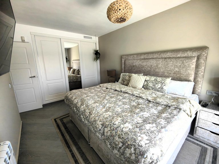 Villa for Sale in Costa Blanca Cabo Roig, Alicante 26