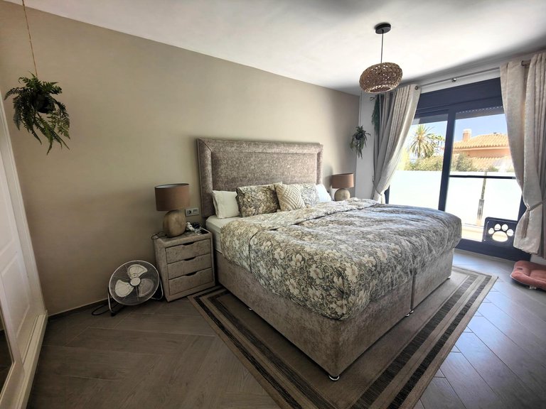 Villa for Sale in Costa Blanca Cabo Roig, Alicante 28