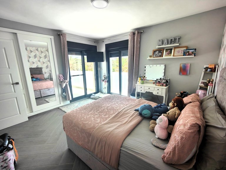 Villa for Sale in Costa Blanca Cabo Roig, Alicante 36