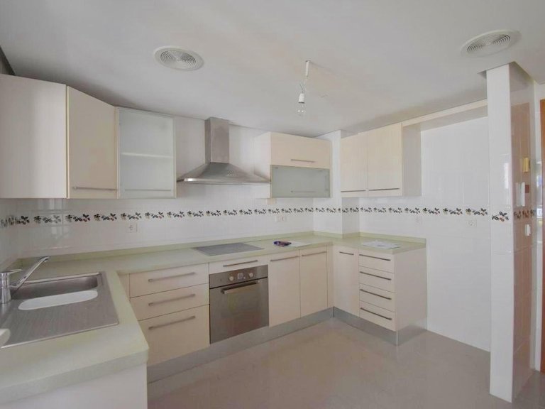 Apartment for Sale in Costa Blanca Torrevieja, Alicante 11