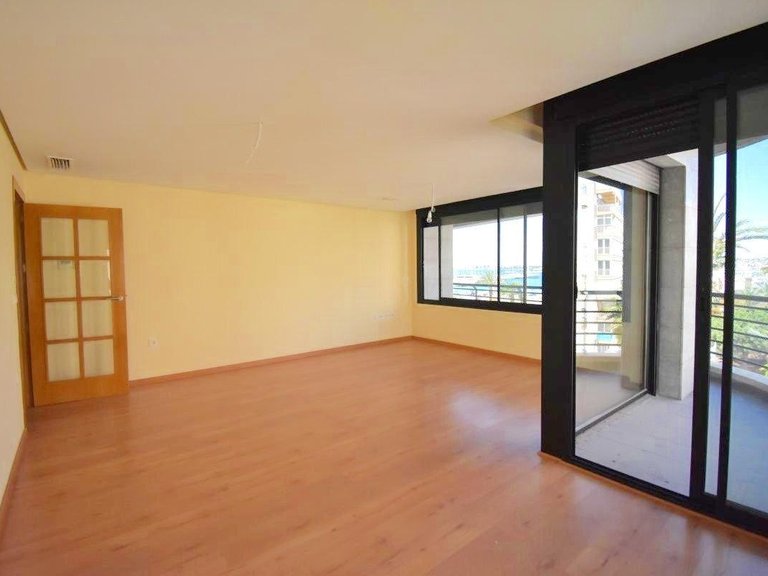 Apartment for Sale in Costa Blanca Torrevieja, Alicante 4