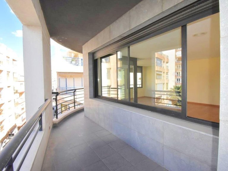 Apartment for Sale in Costa Blanca Torrevieja, Alicante 9