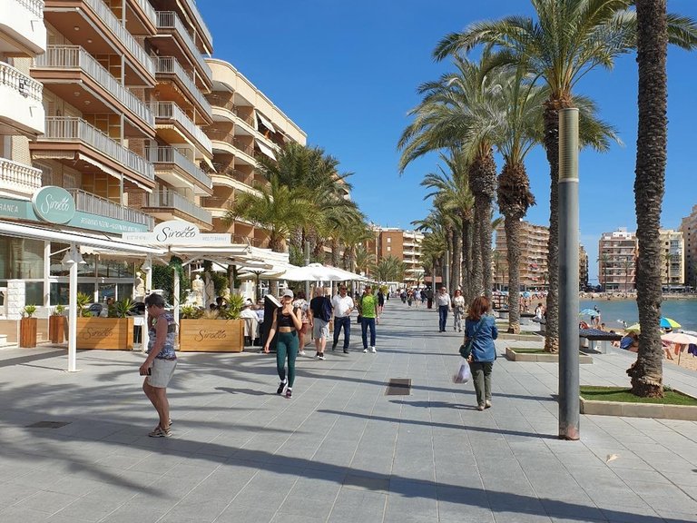 Apartment for Sale in Costa Blanca Torrevieja, Alicante 16