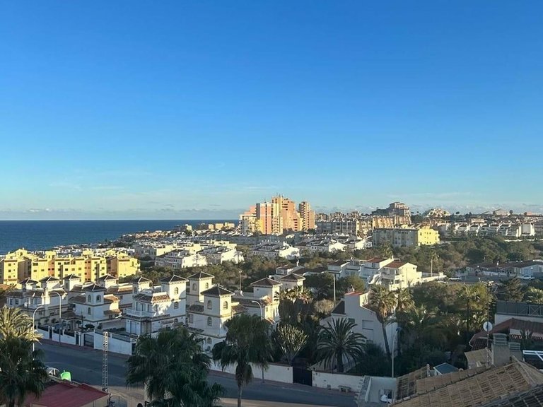 Penthouse for Sale in Costa Blanca Torrevieja, Alicante 17