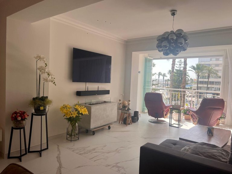 Apartment for Sale in Costa Blanca Torrevieja, Alicante 1