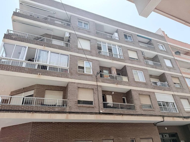Apartment for Sale in Costa Blanca Torrevieja, Alicante 32