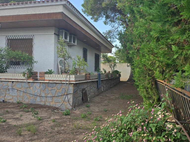 Villa for Sale in Costa Blanca Orihuela Costa, Alicante 2