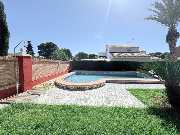 Villa for Sale in Costa Blanca Campoamor, Alicante 17