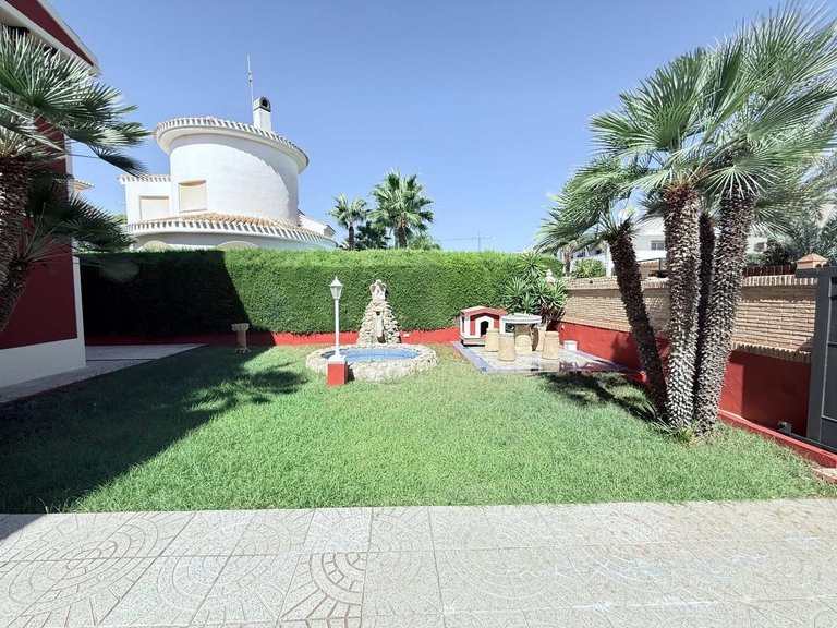 Villa for Sale in Costa Blanca Campoamor, Alicante 19