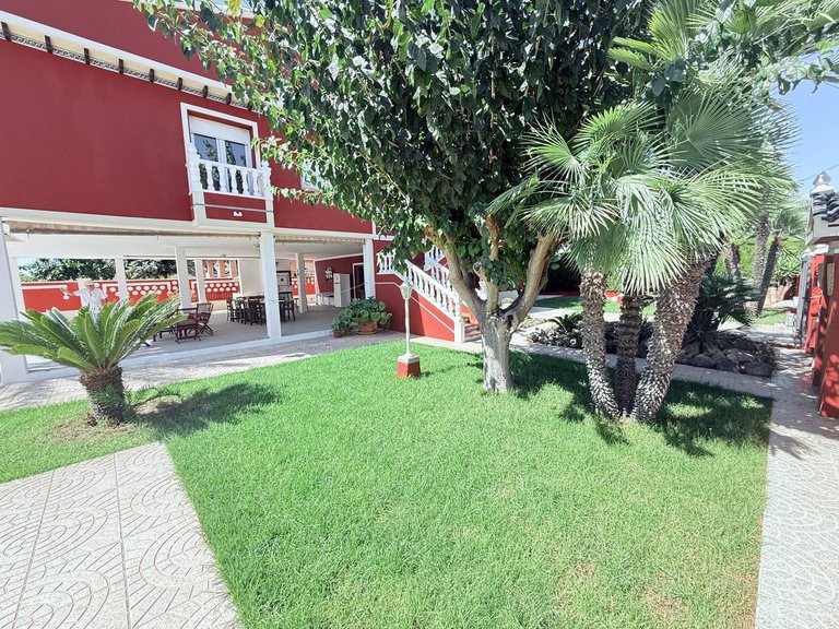 Villa for Sale in Costa Blanca Campoamor, Alicante 3