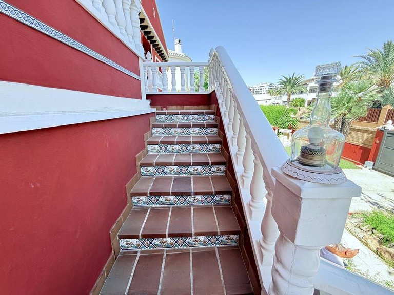 Villa for Sale in Costa Blanca Campoamor, Alicante 37