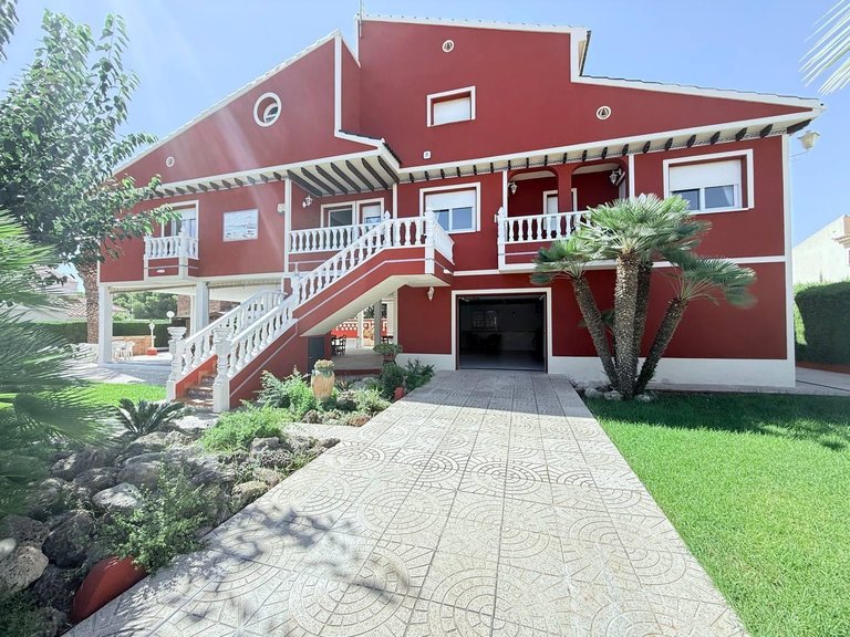 Villa for Sale in Costa Blanca Campoamor, Alicante 9