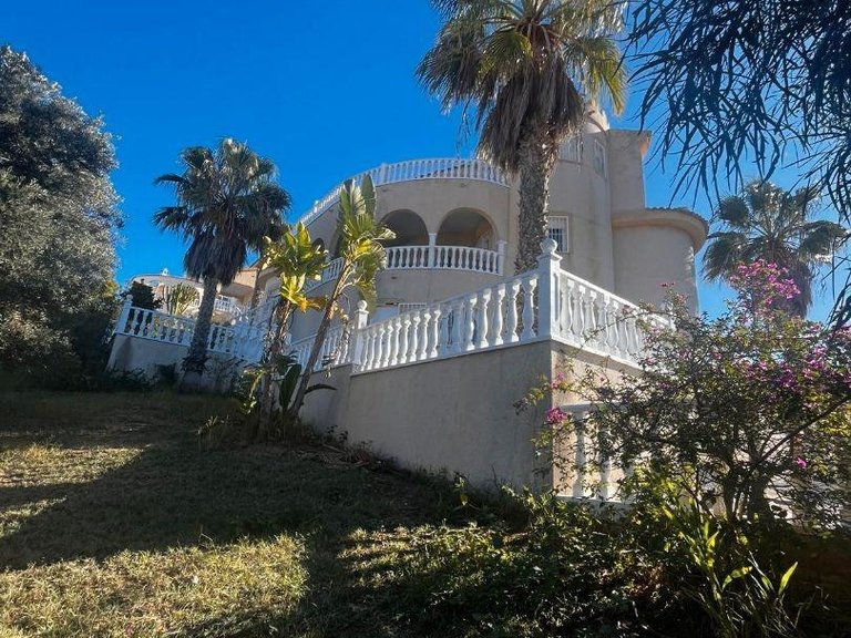 Villa for Sale in Inland Rojales, Alicante 38