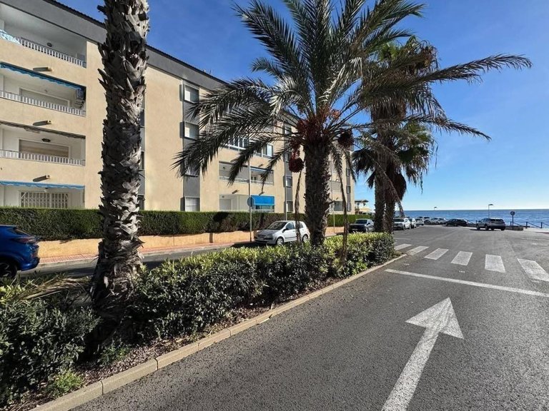 Apartment for Sale in Costa Blanca Torrevieja, Alicante 38