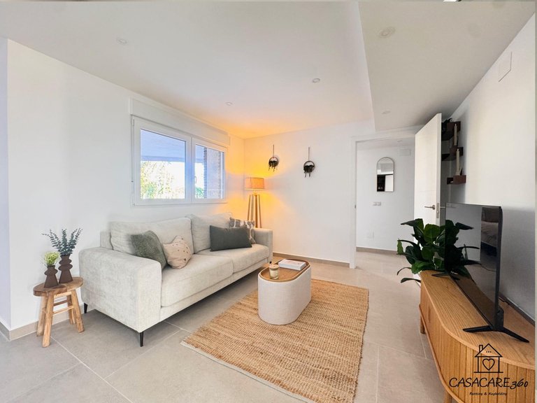 Apartment for Sale in Costa Blanca Torrevieja, Alicante 1