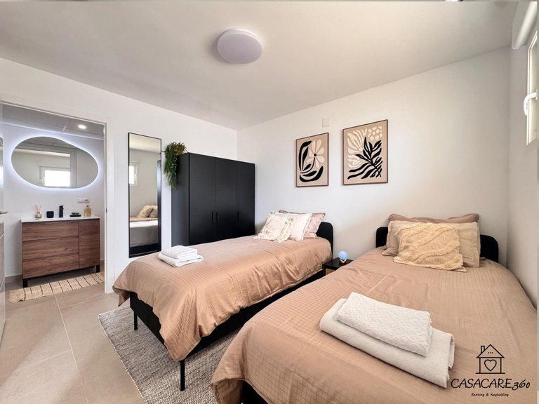 Apartment for Sale in Costa Blanca Torrevieja, Alicante 10
