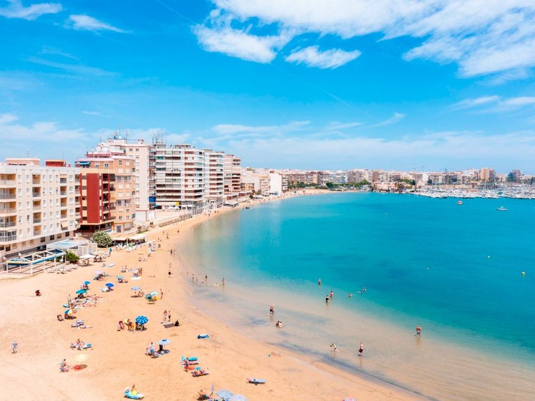 Apartment for Sale in Costa Blanca Torrevieja, Alicante 17