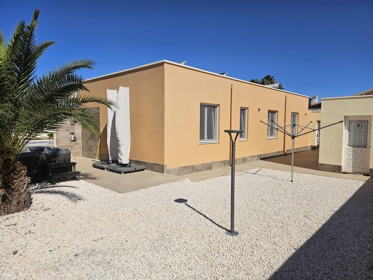 Villa for Sale in Costa Blanca Torrevieja, Alicante 34