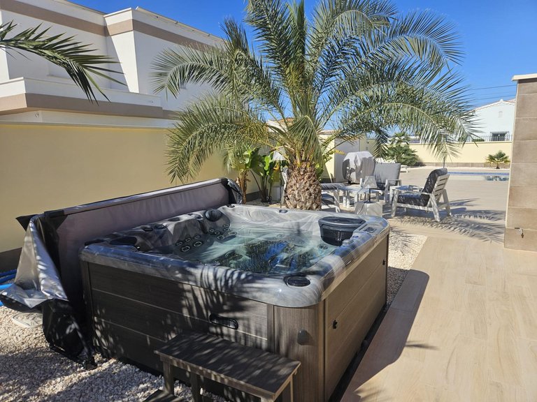 Villa for Sale in Costa Blanca Torrevieja, Alicante 36